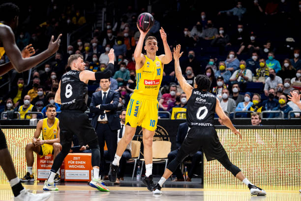 的首秀不仅 的首秀不仅